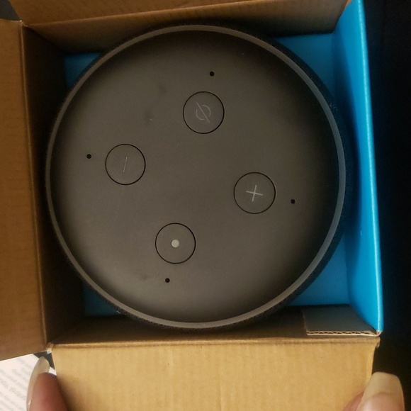 Amazon Echo Dot - Picture 6 of 9